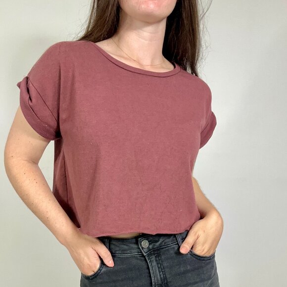 *Rebel Rouge Maroon Cropped T Shirt - Picture 1 of 7